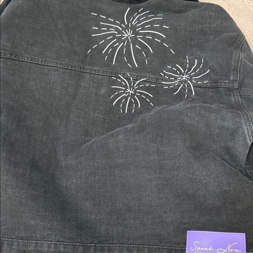 New Black Denim Jacket with Heart Embroidery Taylor swift - Picture 7 of 9